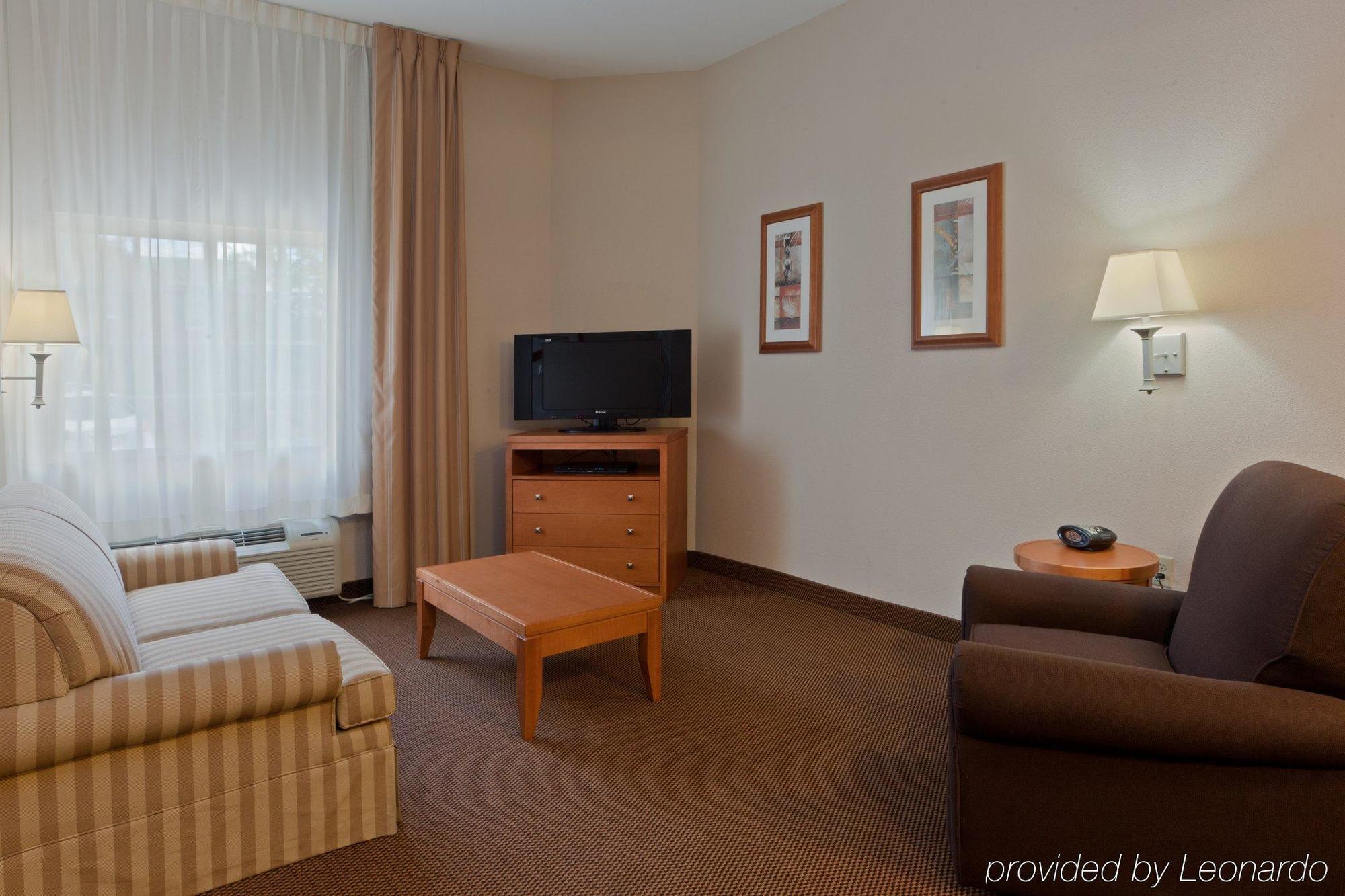 Candlewood Suites Winchester By Ihg Ngoại thất bức ảnh